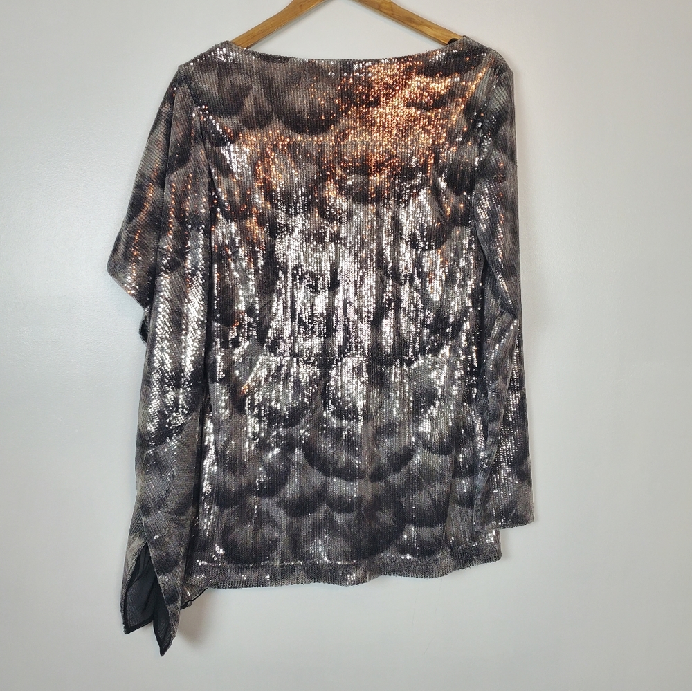 NY&Co eva jeanbart lorenzotti sequin batwing top - Picture 2 of 7
